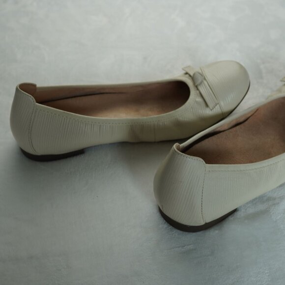 Vionic Amorie Ballet Flats US 5.5 Orthotic Support Cream Beige Bow‎ Round Toe - Picture 5 of 9